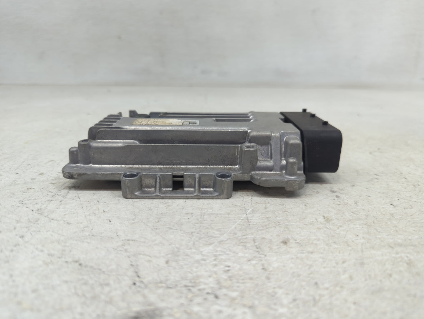 2013-2016 Hyundai Genesis Transmission Control Module Tcu Tcm 1417143 - Oemusedautoparts1.com