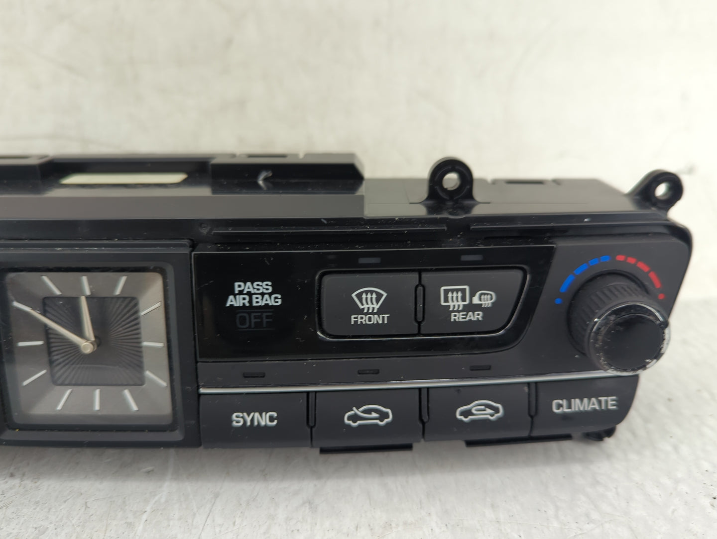 2015-2016 Hyundai Genesis Climate Control Module Temperature AC/Heater Replacement Fits Fits 2015 2016 2017 OEM Used Auto Pa