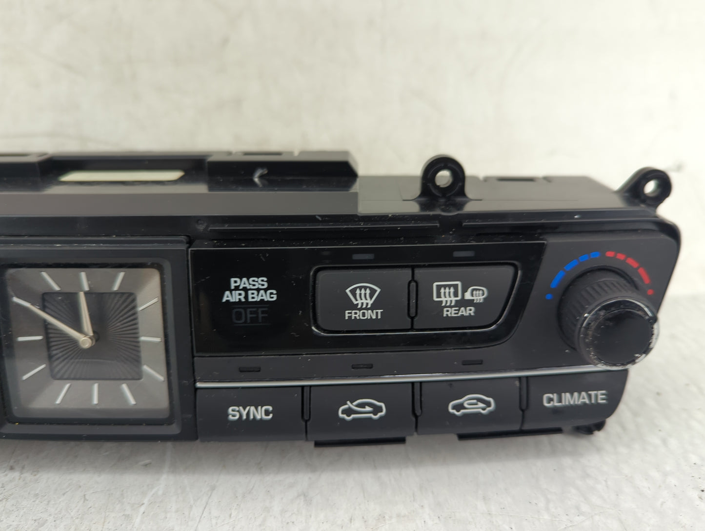 2015-2016 Hyundai Genesis Climate Control Module Temperature AC/Heater Replacement Fits Fits 2015 2016 2017 OEM Used Auto Pa