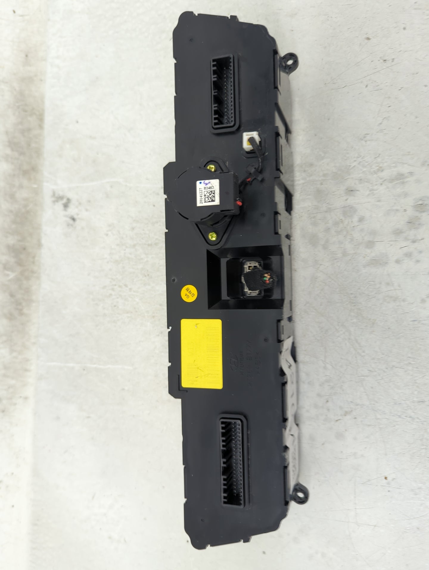 2015-2016 Hyundai Genesis Climate Control Module Temperature AC/Heater Replacement Fits Fits 2015 2016 2017 OEM Used Auto Pa
