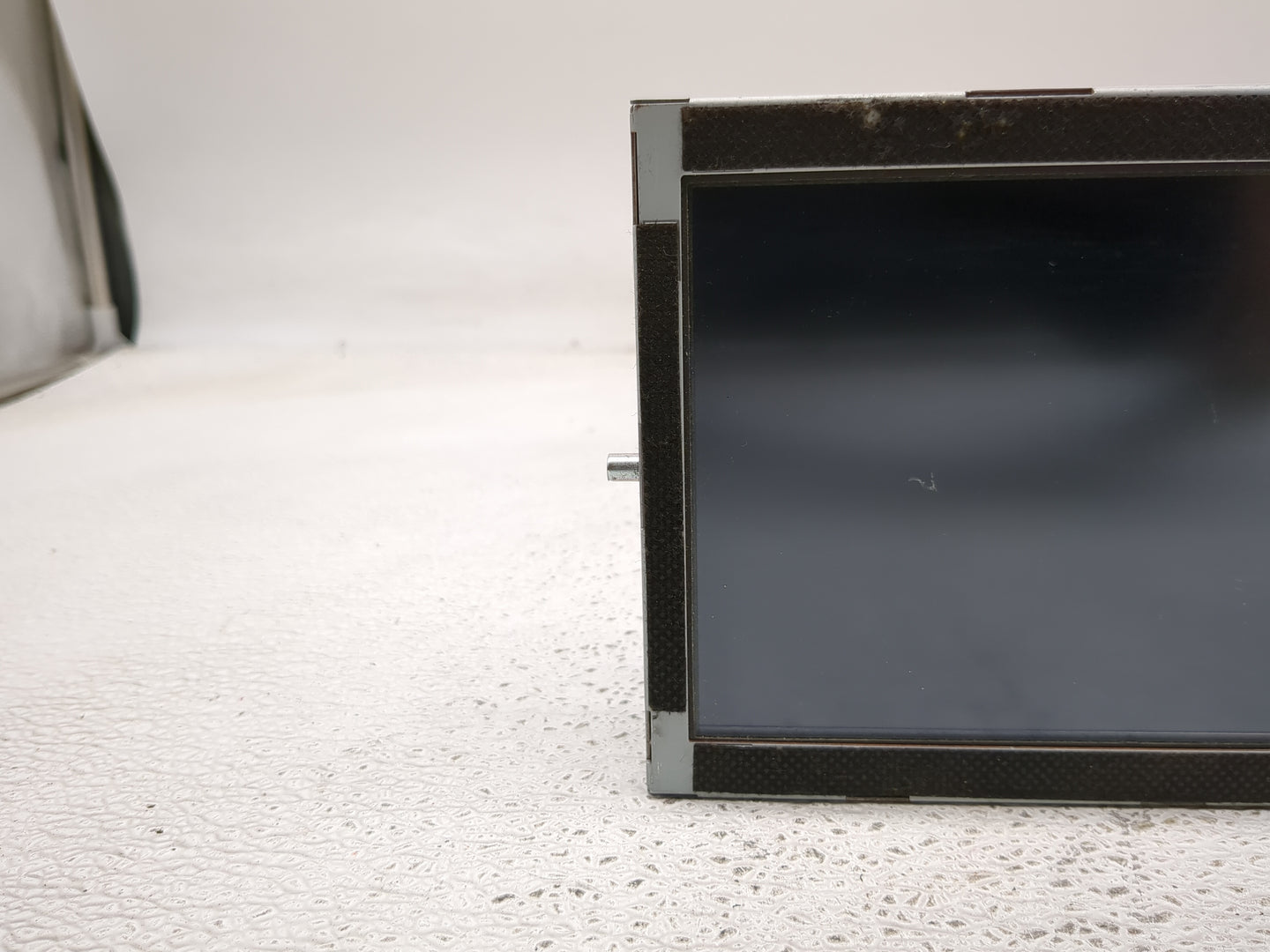 2015-2016 Hyundai Genesis Information Display Screen - Oemusedautoparts1.com