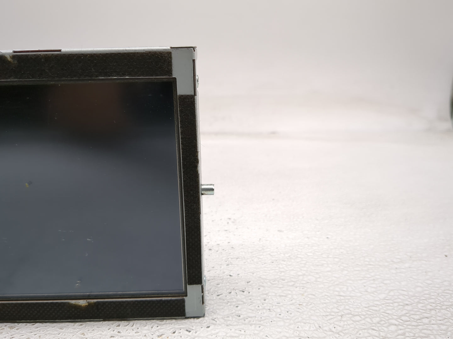 2015-2016 Hyundai Genesis Information Display Screen - Oemusedautoparts1.com