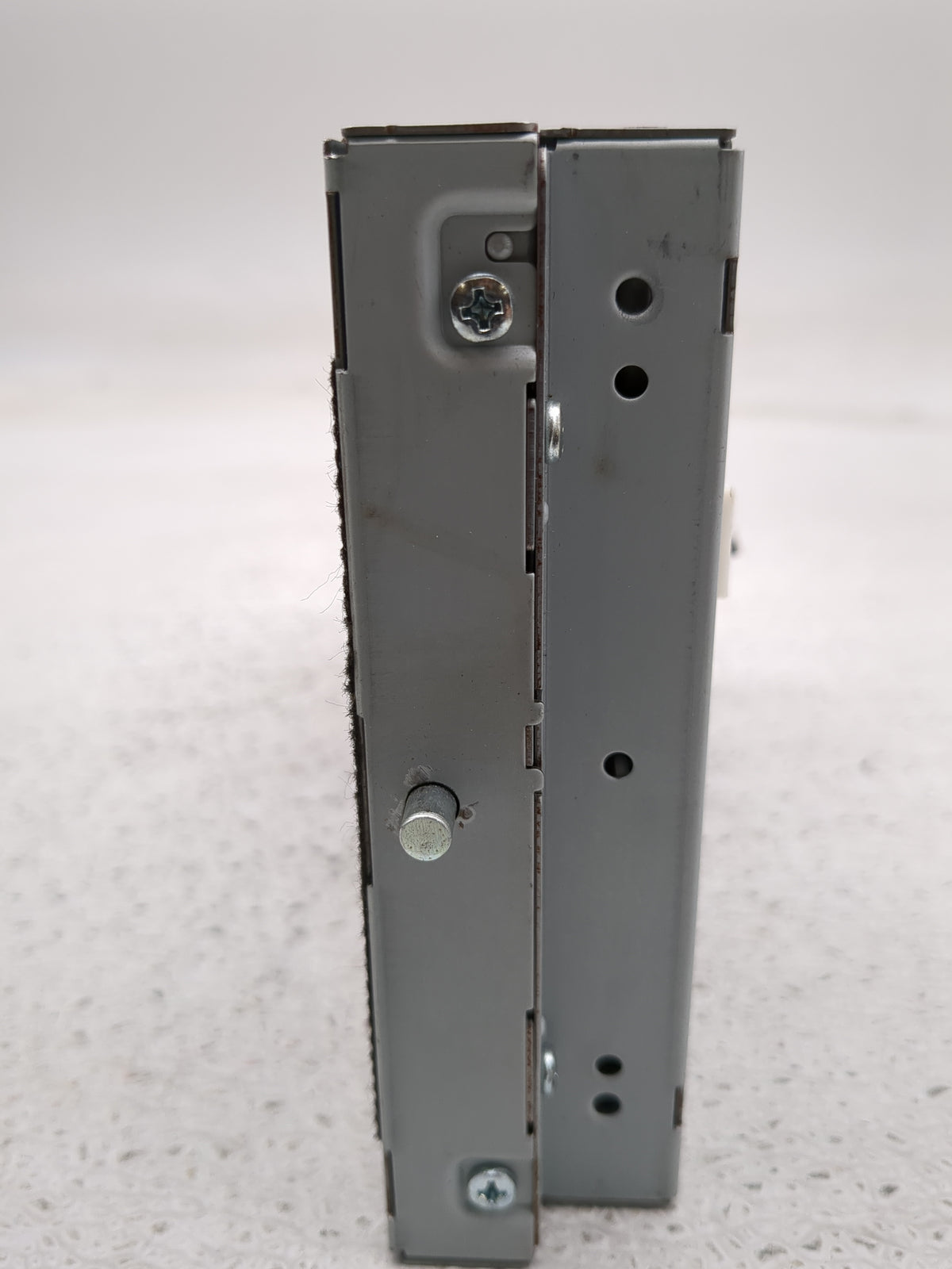 2015-2016 Hyundai Genesis Information Radio Display Screen 1422639 - Oemusedautoparts1.com