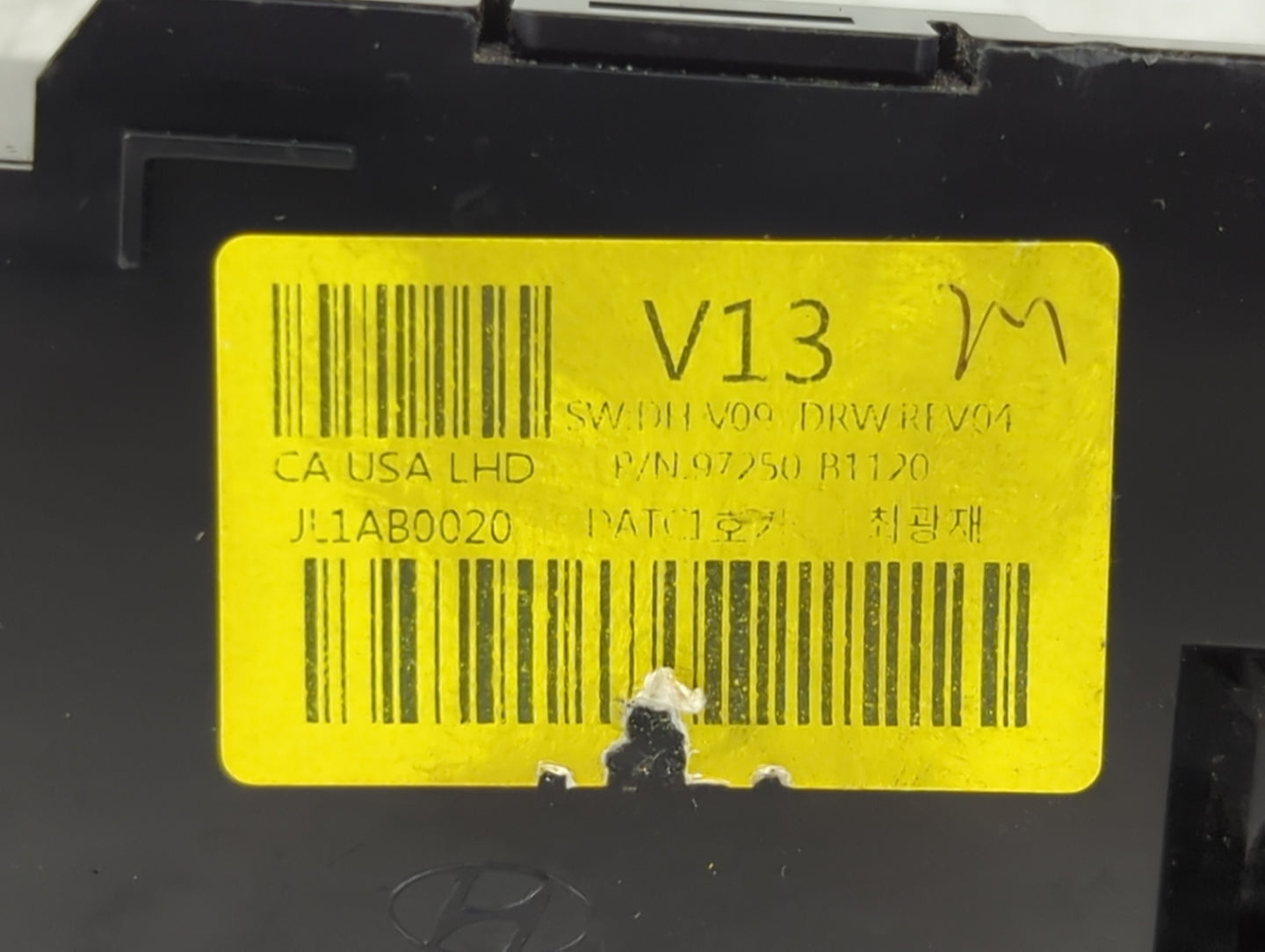 2015-2016 Hyundai Genesis Climate Control Module Temperature AC/Heater Replacement P/N:97250-B1120 Fits Fits 2015 2016 2017 