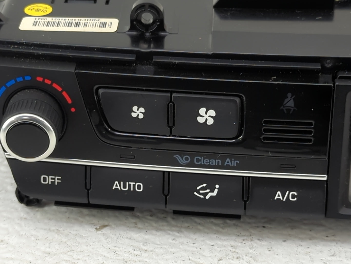 2015-2016 Hyundai Genesis Climate Control Module Temperature AC/Heater Replacement P/N:97250-B1150 97250-B1120 Fits OEM Used