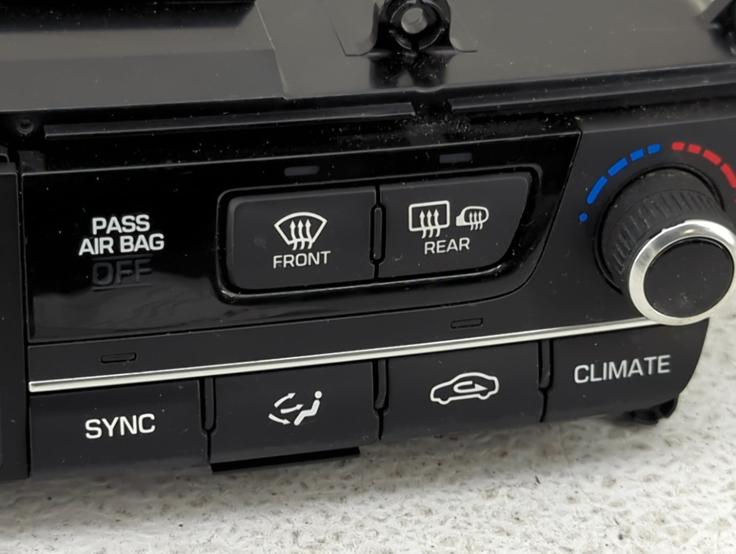 2015-2016 Hyundai Genesis Climate Control Module Temperature AC/Heater Replacement P/N:97250-B1150 97250-B1120 Fits OEM Used