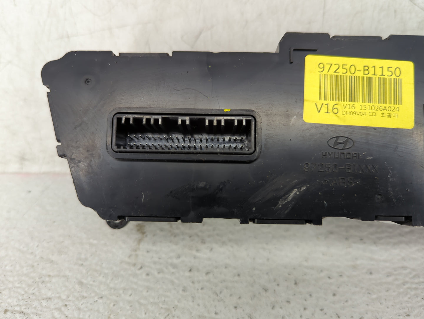 2015-2016 Hyundai Genesis Climate Control Module Temperature AC/Heater Replacement P/N:97250-B1150 97250-B1120 Fits OEM Used