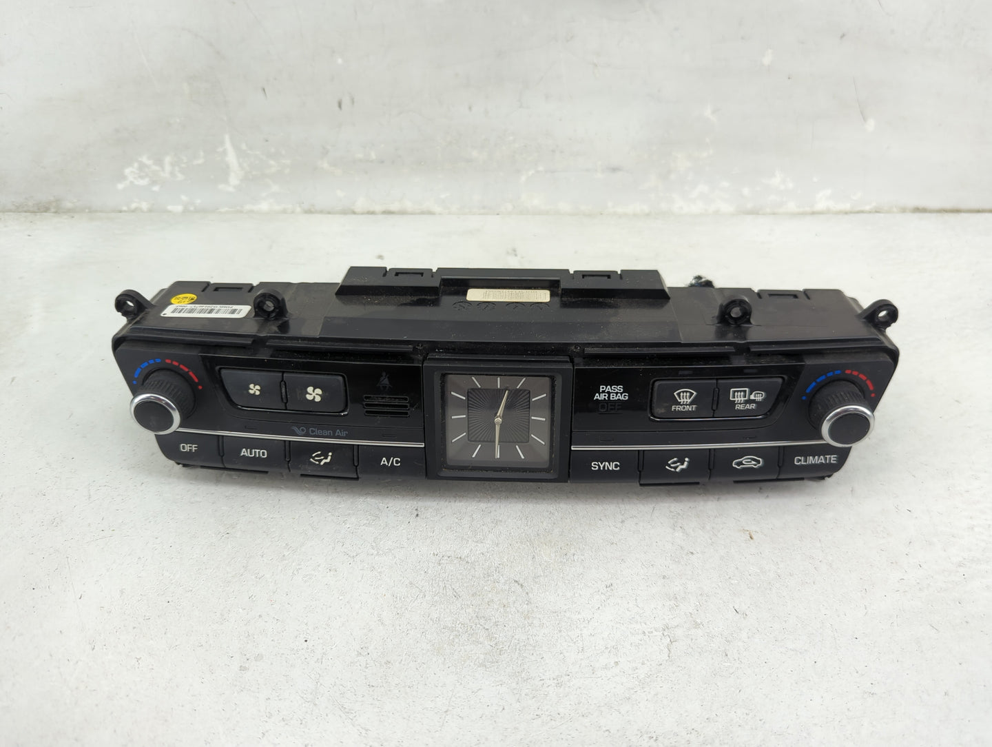 2015-2016 Hyundai Genesis Climate Control Module Temperature AC/Heater Replacement P/N:97250-B1150 97250-B1XXX Fits OEM Used