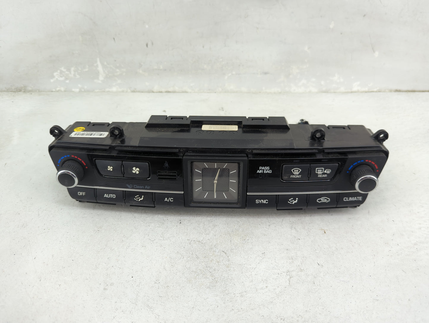 2015-2016 Hyundai Genesis Climate Control Module Temperature AC/Heater Replacement P/N:97250-B1150 97250-B1XXX Fits OEM Used
