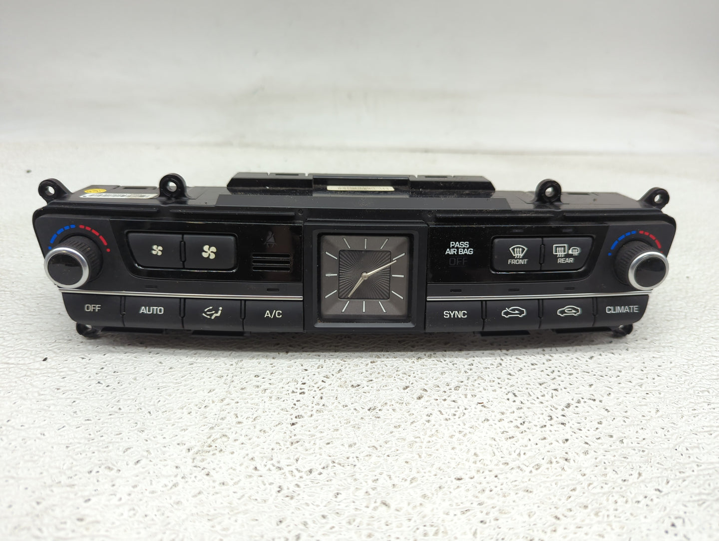 2015-2016 Hyundai Genesis Climate Control Module Temperature AC/Heater Replacement P/N:97250-B1120 Fits Fits 2015 2016 2017 