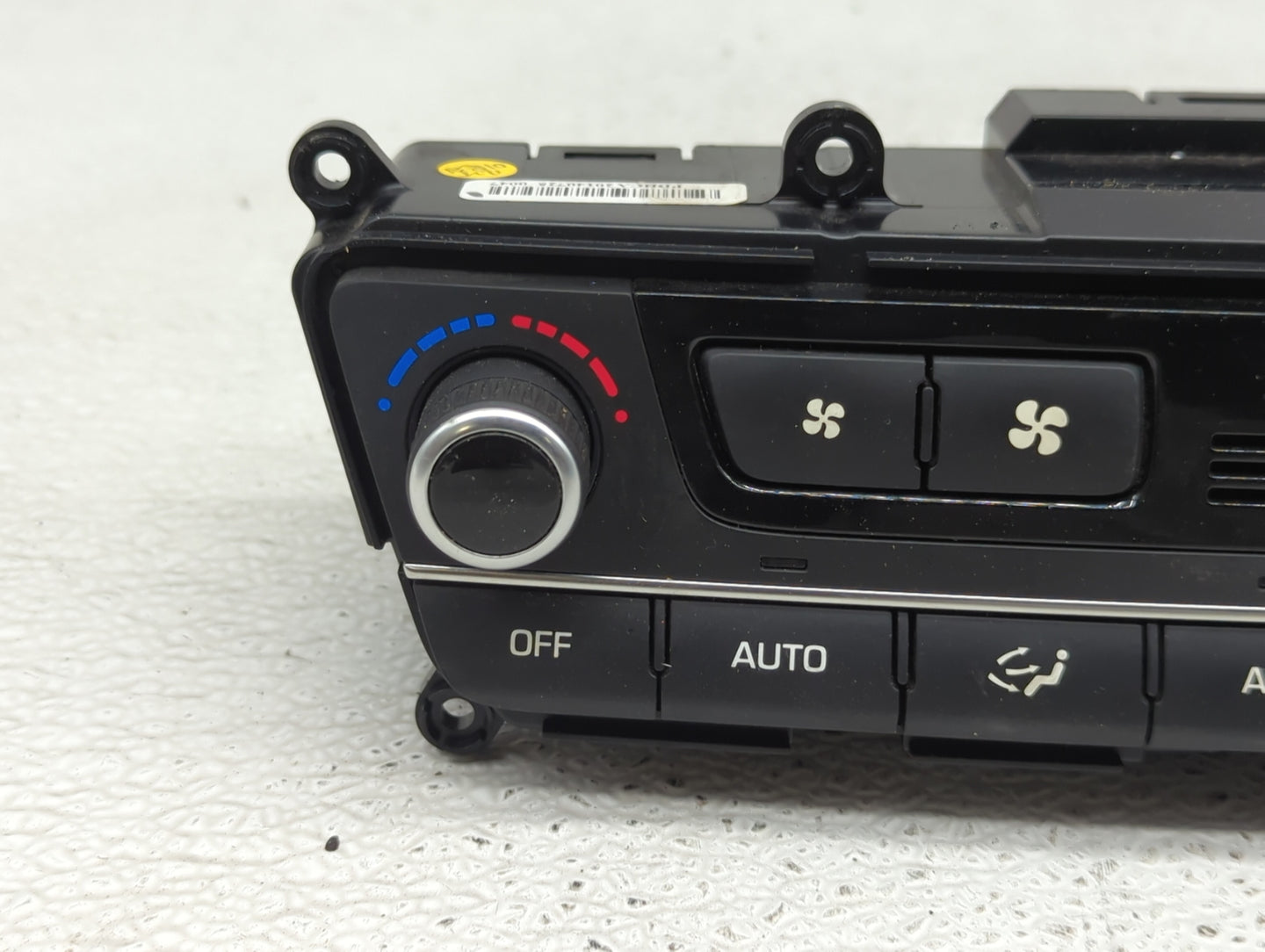 2015-2016 Hyundai Genesis Climate Control Module Temperature AC/Heater Replacement P/N:97250-B1120 Fits Fits 2015 2016 2017 