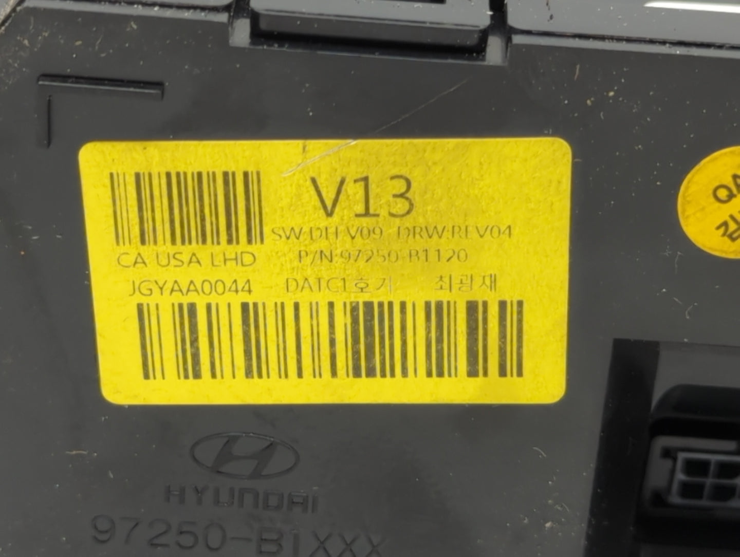 2015-2016 Hyundai Genesis Climate Control Module Temperature AC/Heater Replacement P/N:97250-B1120 Fits Fits 2015 2016 2017 