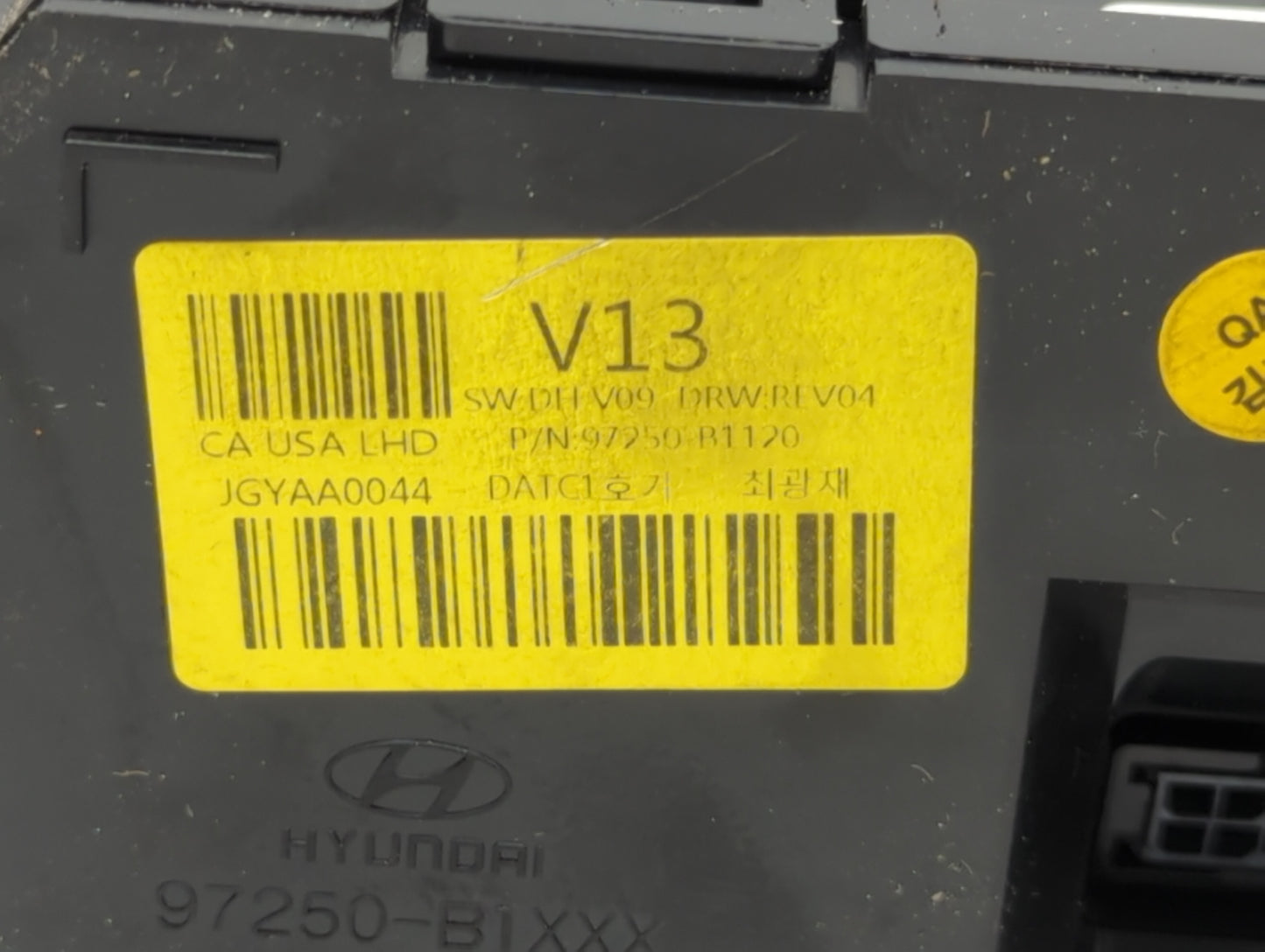 2015-2016 Hyundai Genesis Climate Control Module Temperature AC/Heater Replacement P/N:97250-B1120 Fits Fits 2015 2016 2017 