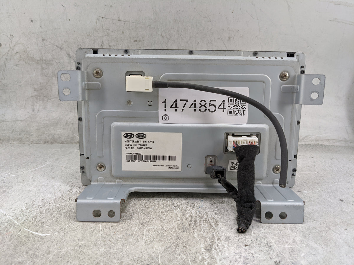 2015-2016 Hyundai Genesis Information Radio Display Screen 1474854 - Oemusedautoparts1.com