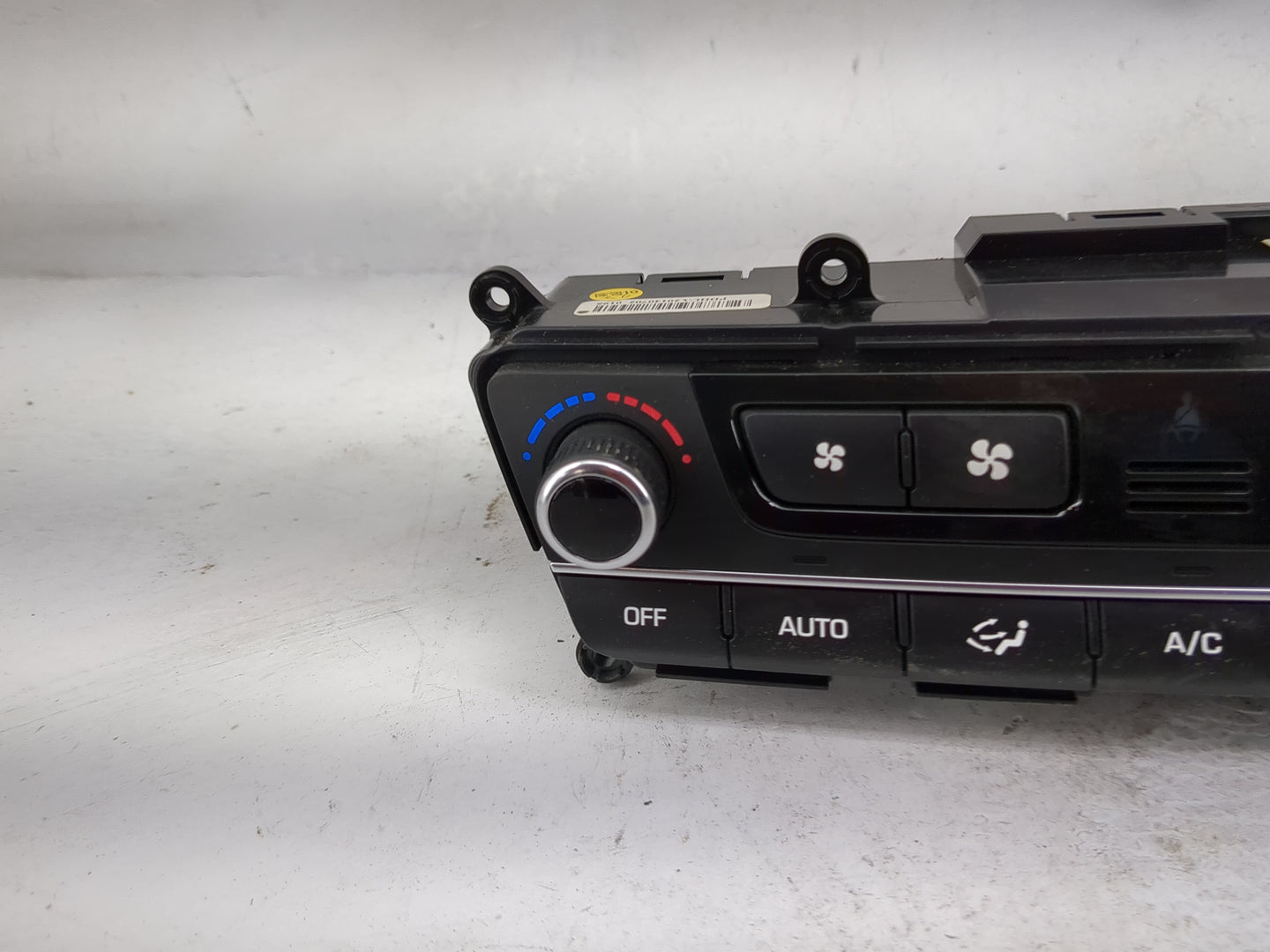 2015-2016 Hyundai Genesis Climate Control Module Temperature AC/Heater Replacement P/N:97250-B1XXX 97250-B1120 Fits OEM Used