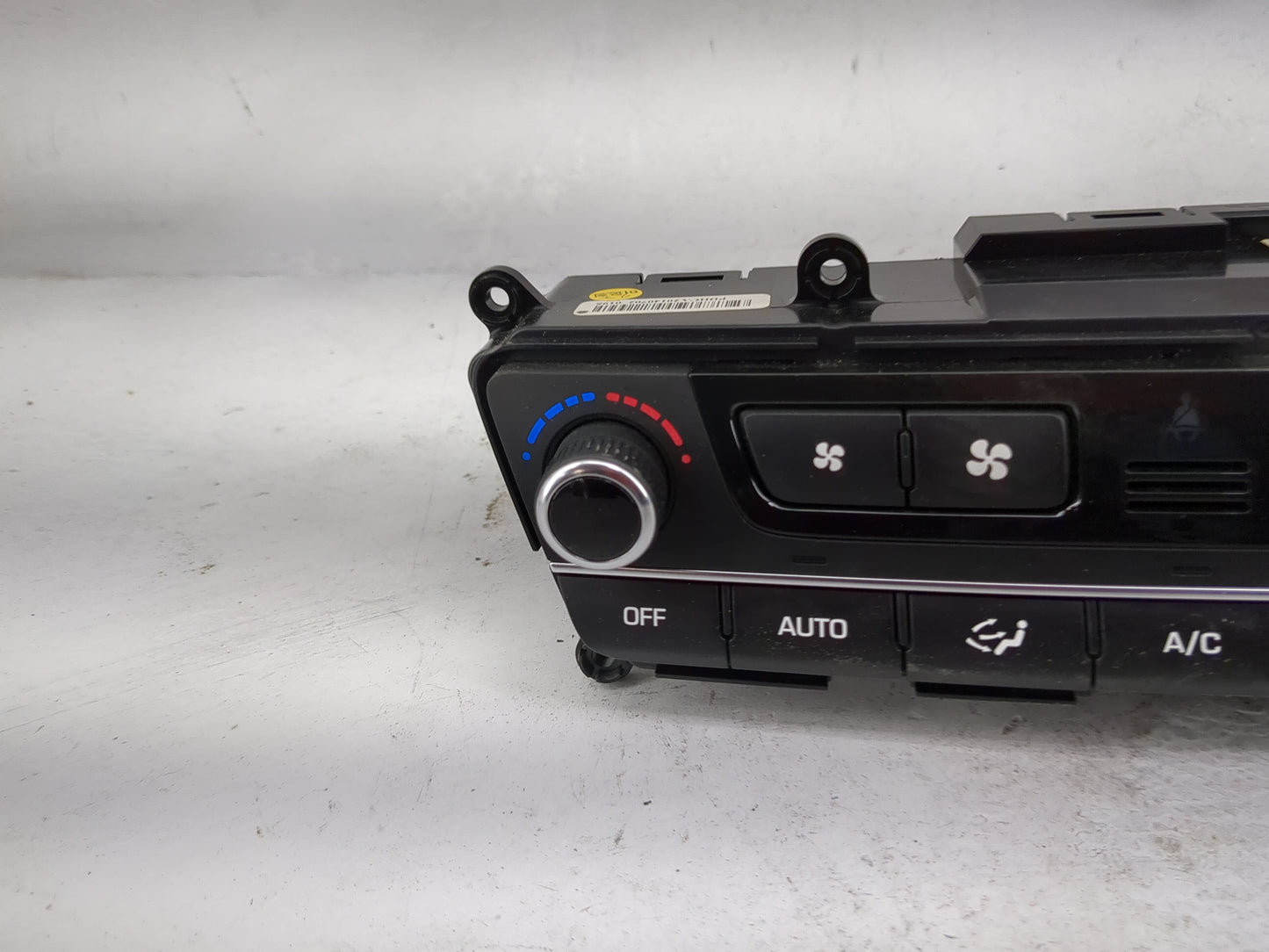 2015-2016 Hyundai Genesis Climate Control Module Temperature AC/Heater Replacement P/N:97250-B1XXX 97250-B1120 Fits OEM Used