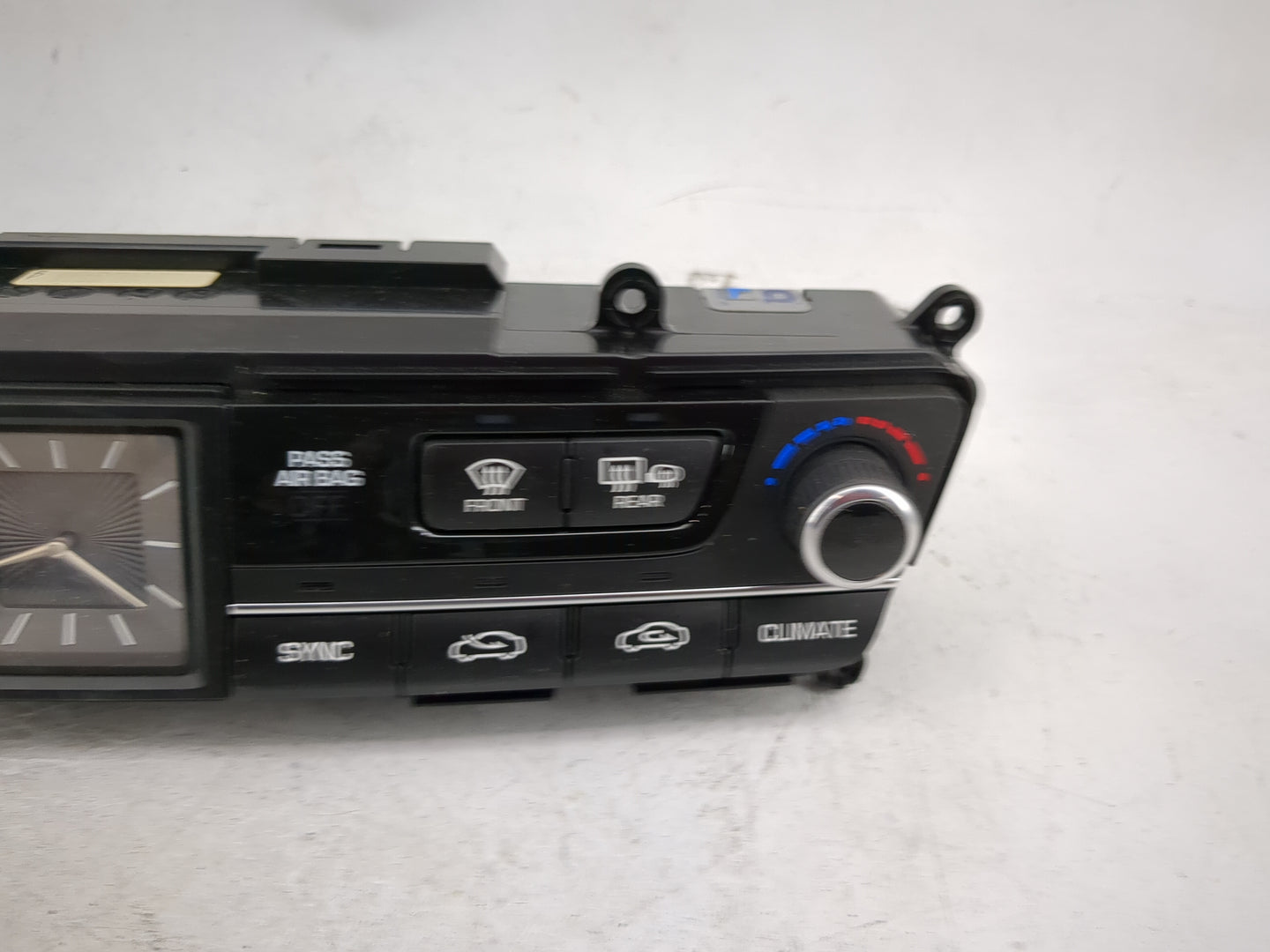 2015-2016 Hyundai Genesis Climate Control Module Temperature AC/Heater Replacement P/N:97250-B1XXX 97250-B1120 Fits OEM Used