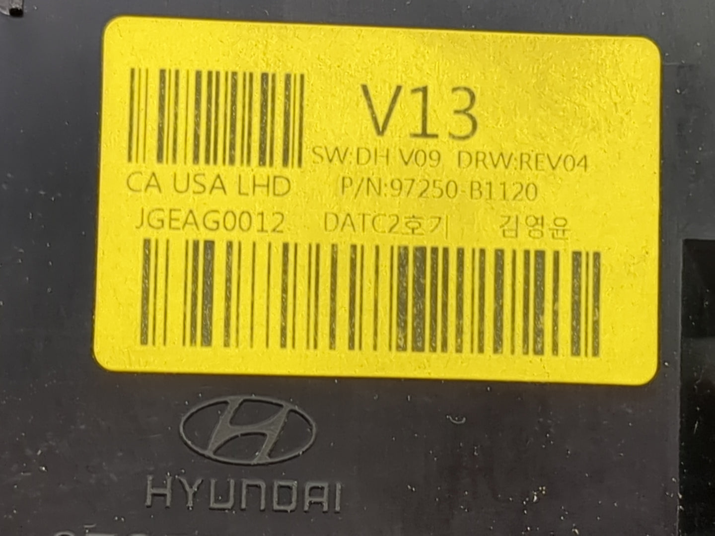 2015-2016 Hyundai Genesis Climate Control Module Temperature AC/Heater Replacement P/N:97250-B1XXX 97250-B1120 Fits OEM Used