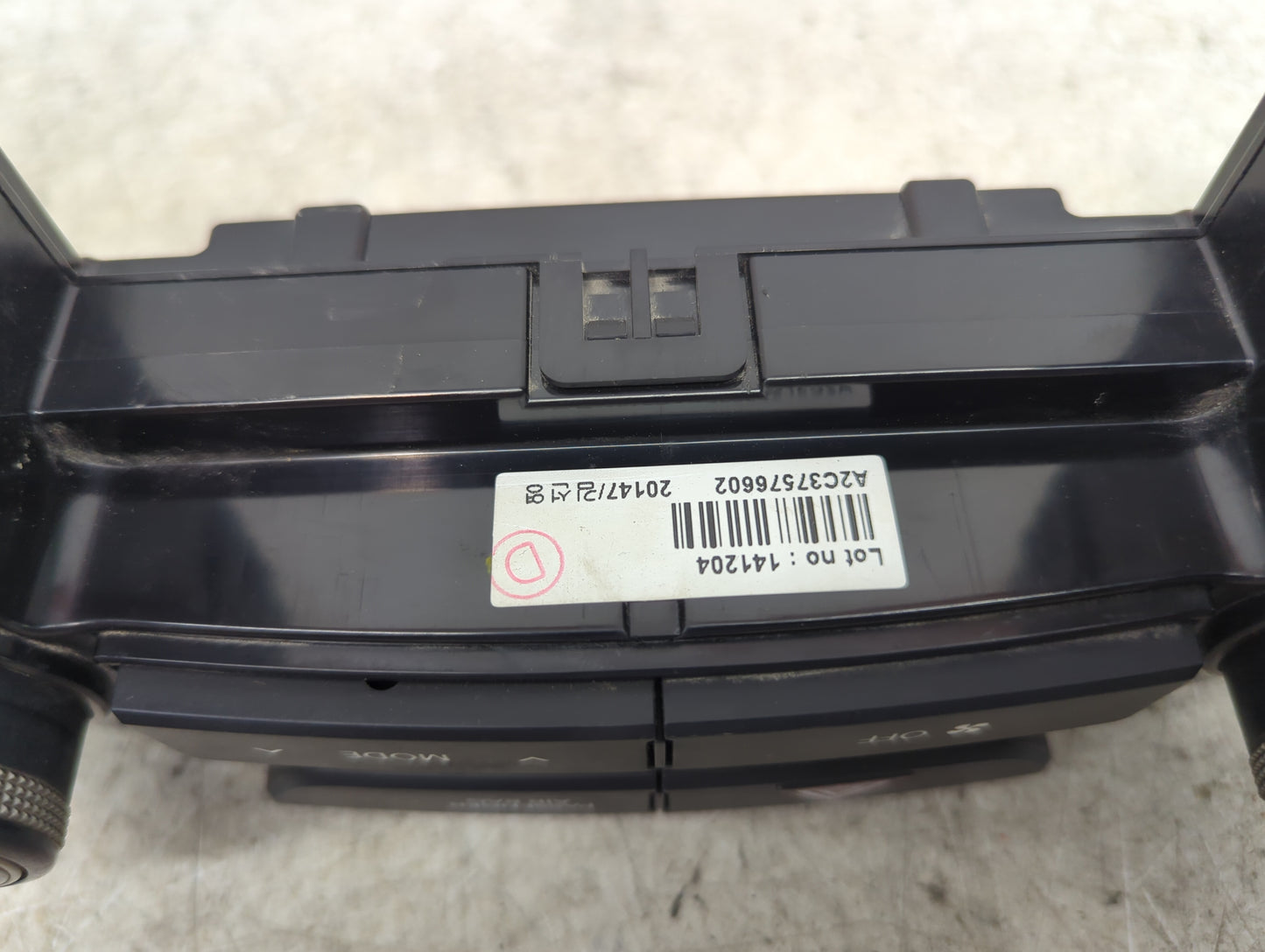 2013-2016 Hyundai Genesis Climate Control Module Temperature AC/Heater Replacement P/N:97250-2M FJ1 Fits Fits 2013 2014 2015