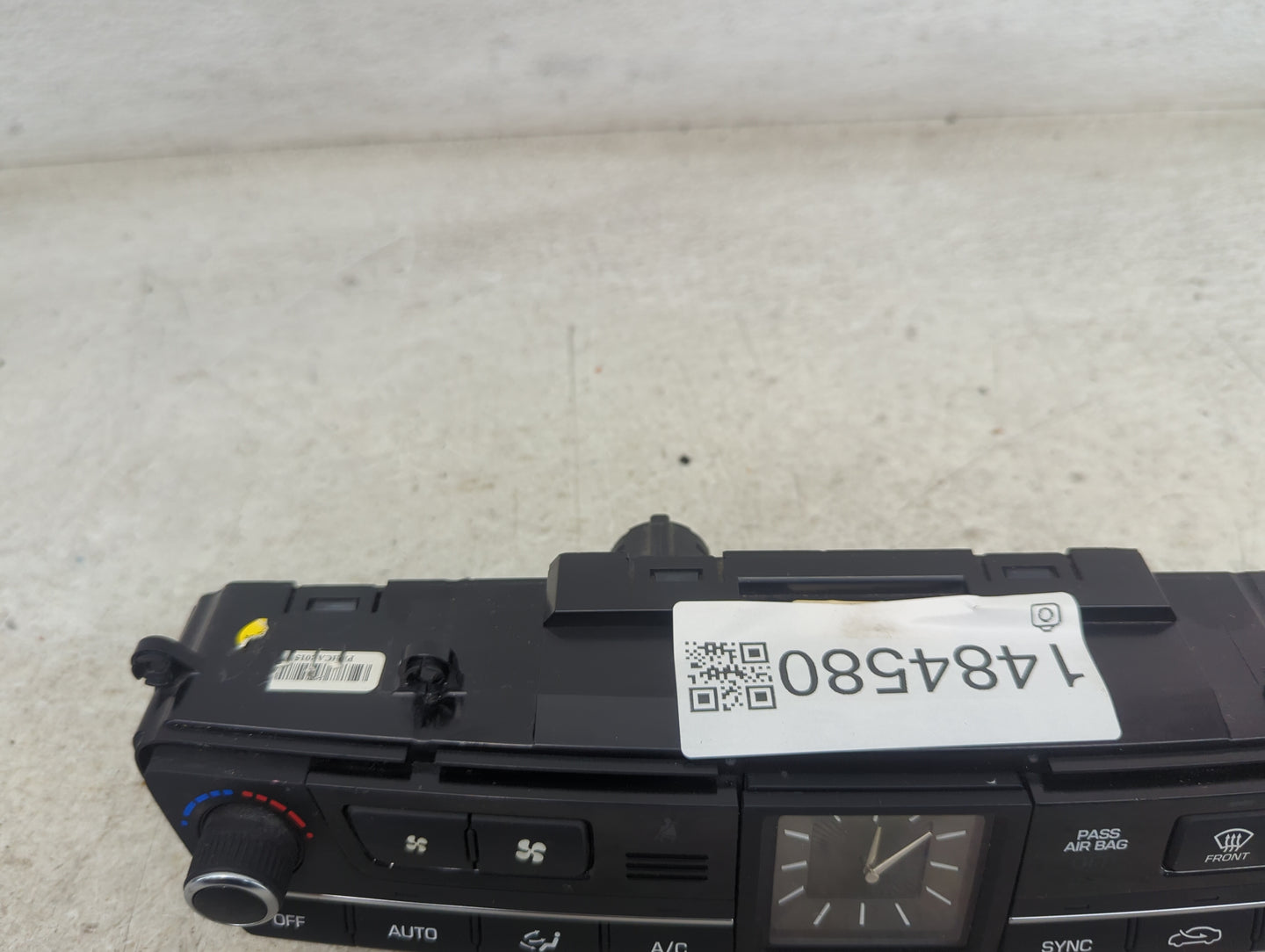 2015-2016 Hyundai Genesis Climate Control Module Temperature AC/Heater Replacement P/N:97250-B1120 Fits Fits 2015 2016 2017 