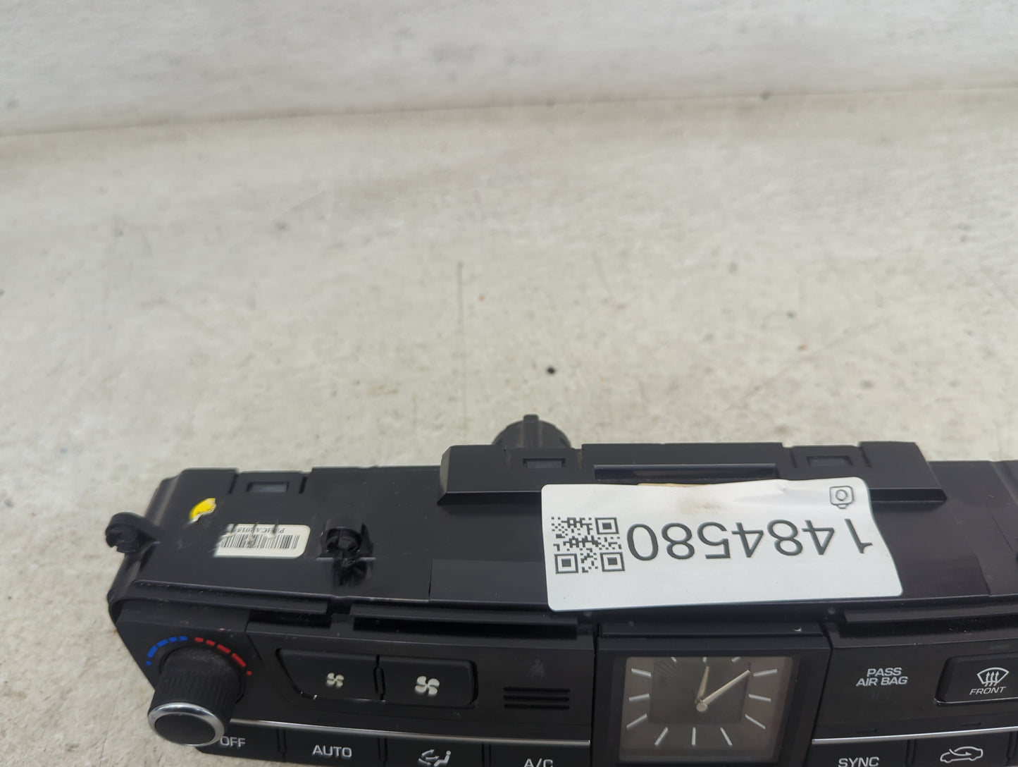 2015-2016 Hyundai Genesis Climate Control Module Temperature AC/Heater Replacement P/N:97250-B1120 Fits Fits 2015 2016 2017 