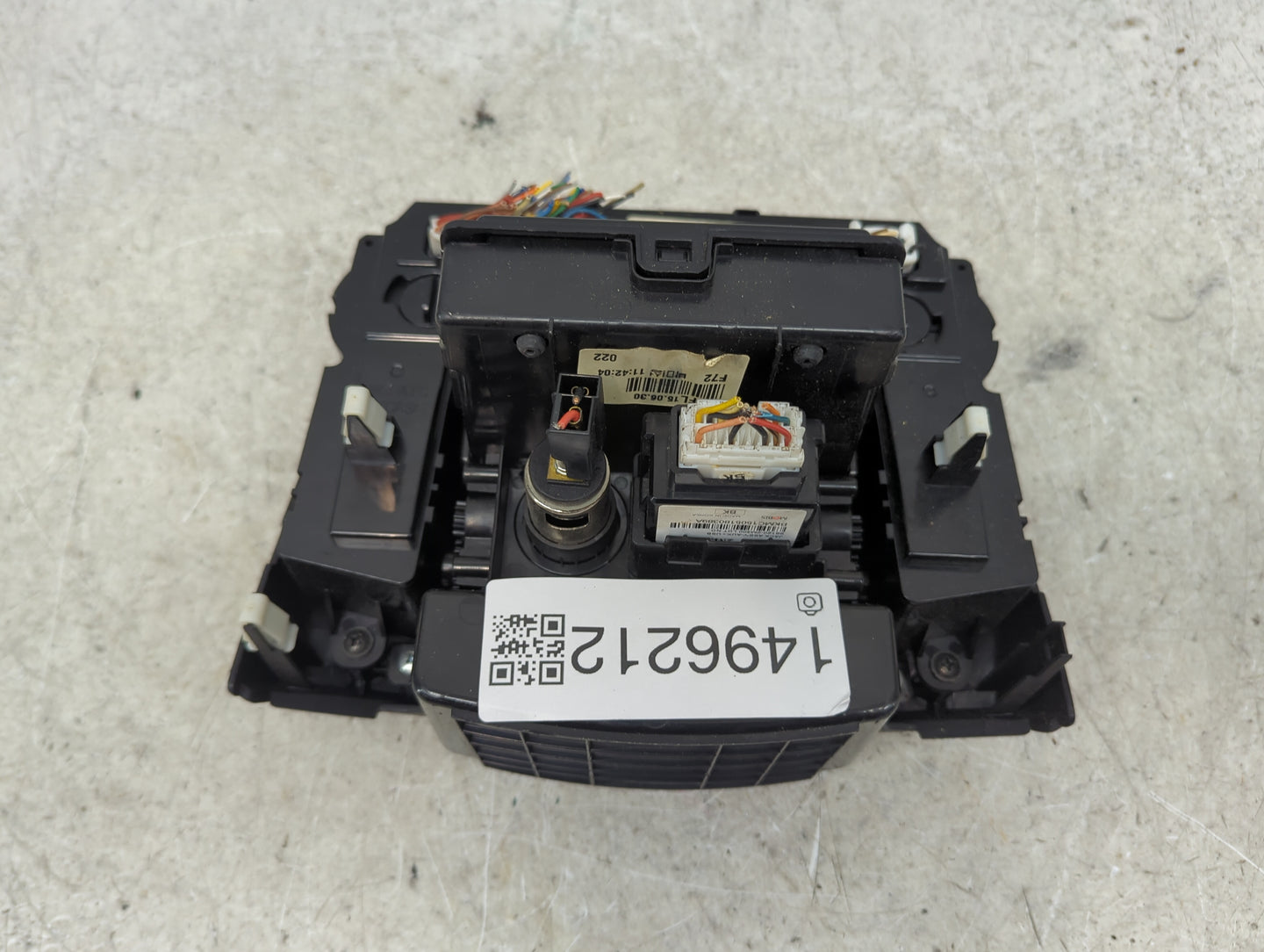 2013-2015 Hyundai Genesis Climate Control Module Temperature AC/Heater Replacement Fits Fits 2013 2014 2015 OEM Used Auto Pa