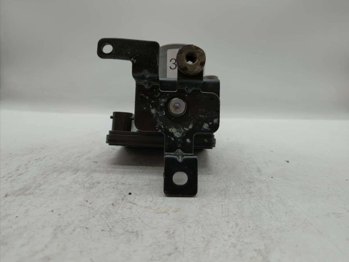 2015-2016 Hyundai Genesis Anti-Lock Brake ABS Pump Module Actuator OEM P/N:58920-B1130 Fits Fits 2015 2016 2017 OEM Used Aut