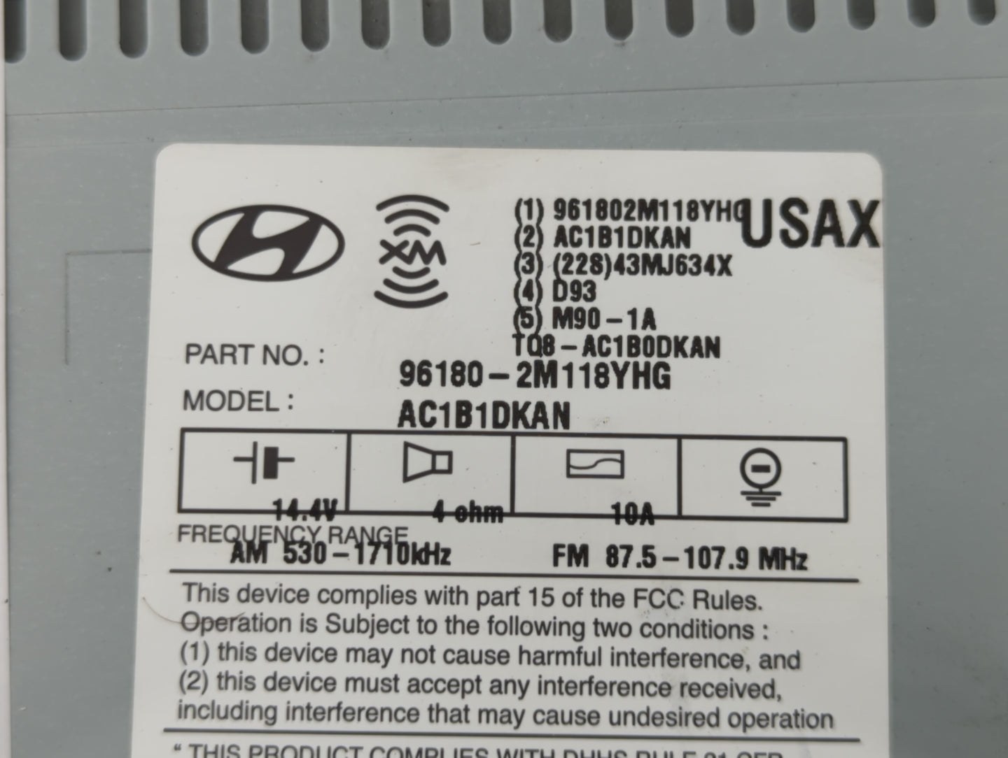 2014-2015 Hyundai Genesis Am Fm Cd Player Radio Receiver - Oemusedautoparts1.com