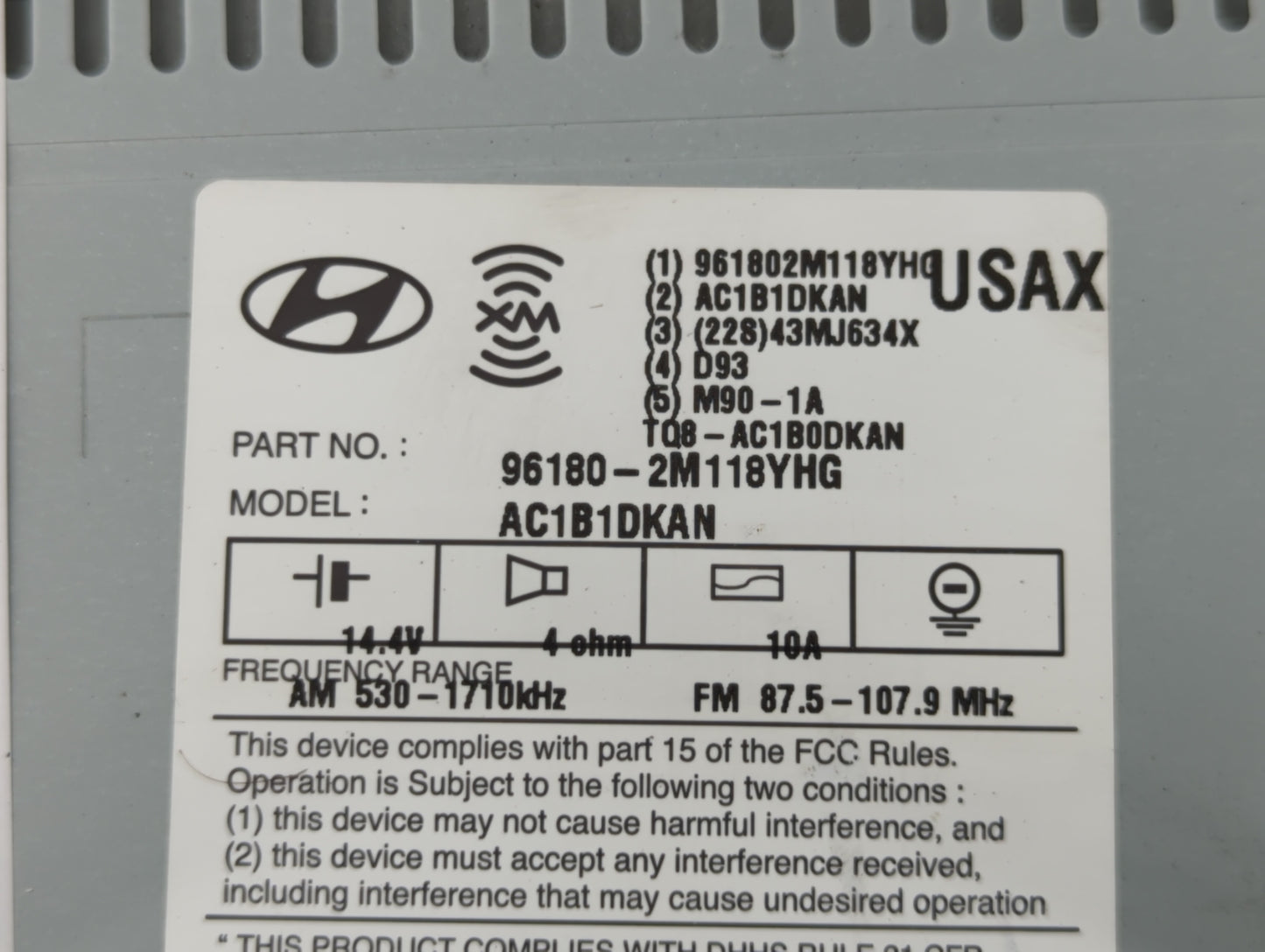 2014-2015 Hyundai Genesis Am Fm Cd Player Radio Receiver - Oemusedautoparts1.com