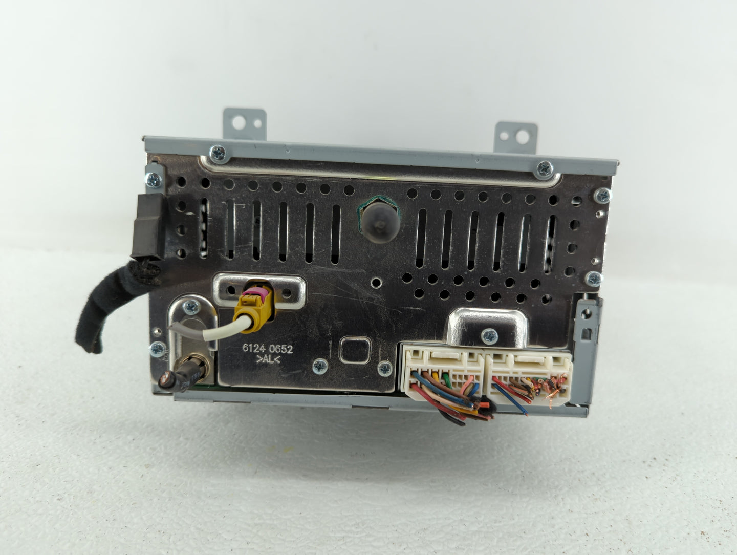 2014-2015 Hyundai Genesis Am Fm Cd Player Radio Receiver - Oemusedautoparts1.com
