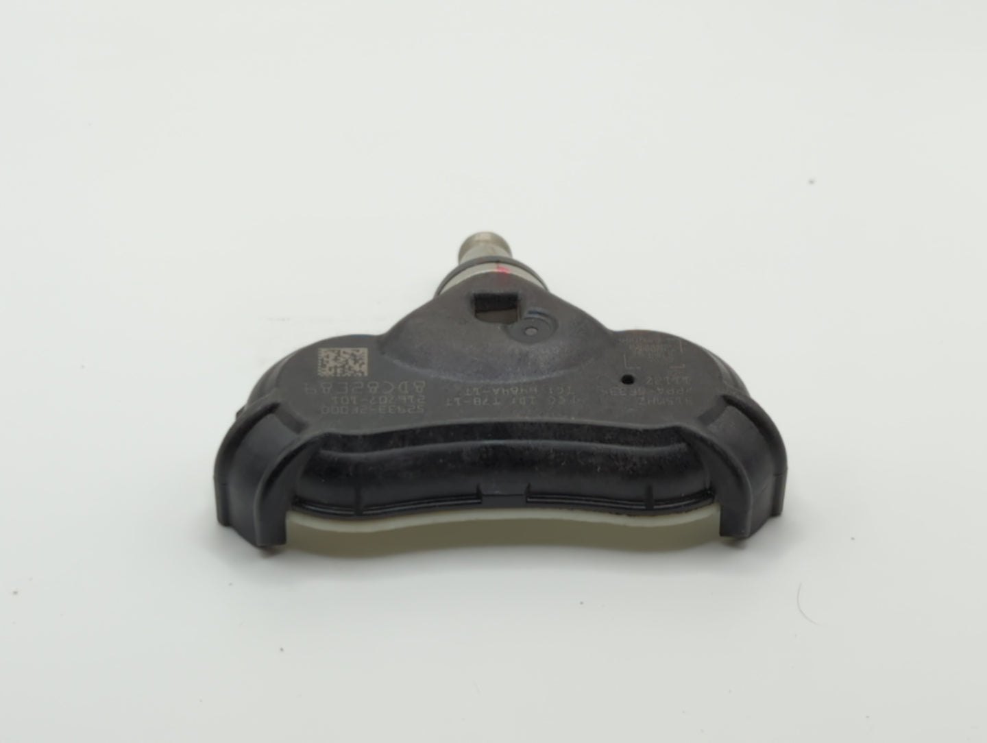 2015 Hyundai Genesis Tire Pressure Monitoring System Sensor Tpms - Oemusedautoparts1.com