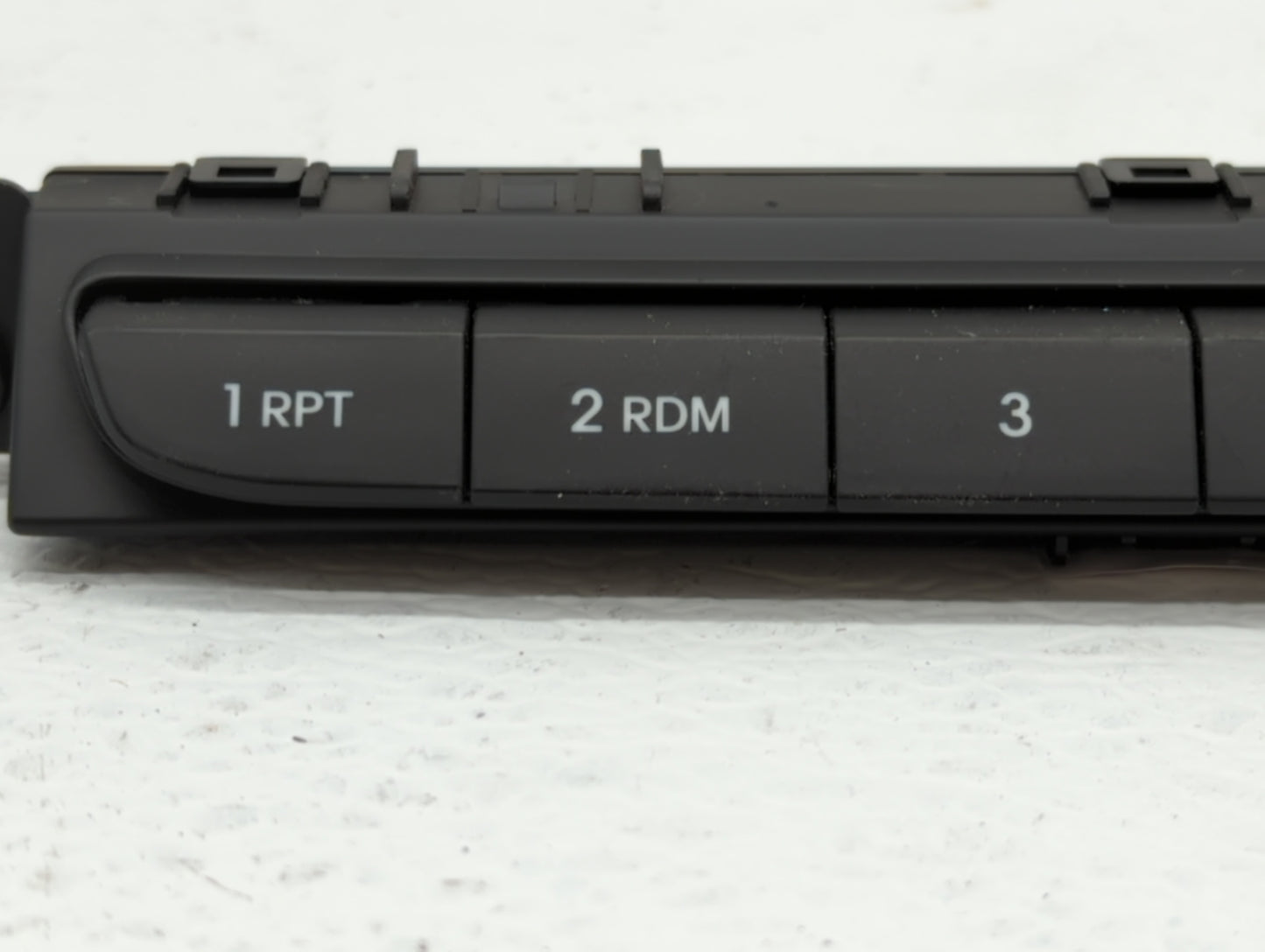 2013-2016 Hyundai Genesis Radio Control Panel - Oemusedautoparts1.com