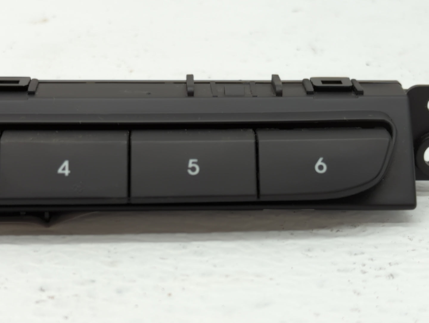 2013-2016 Hyundai Genesis Radio Control Panel - Oemusedautoparts1.com