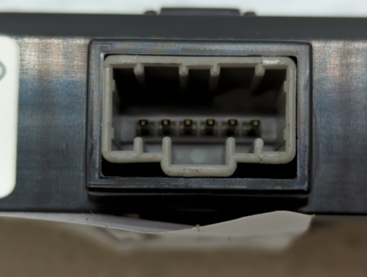 2013-2016 Hyundai Genesis Radio Control Panel - Oemusedautoparts1.com