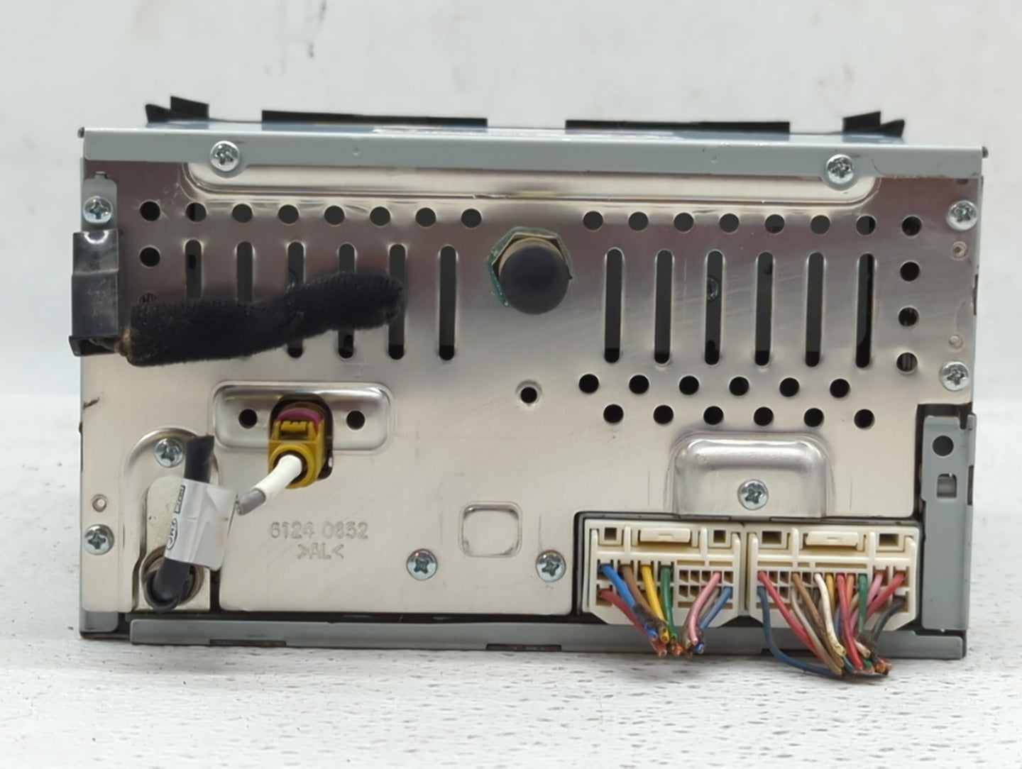 2014-2015 Hyundai Genesis Am Fm Cd Player Radio Receiver - Oemusedautoparts1.com