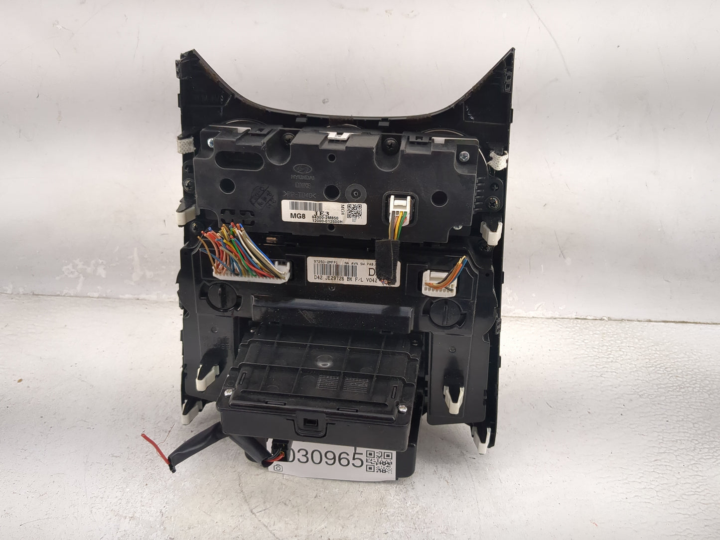 2013-2016 Hyundai Genesis Climate Control Module Temperature AC/Heater Replacement P/N:94300-2M850 97250-2MFP1 Fits OEM Used