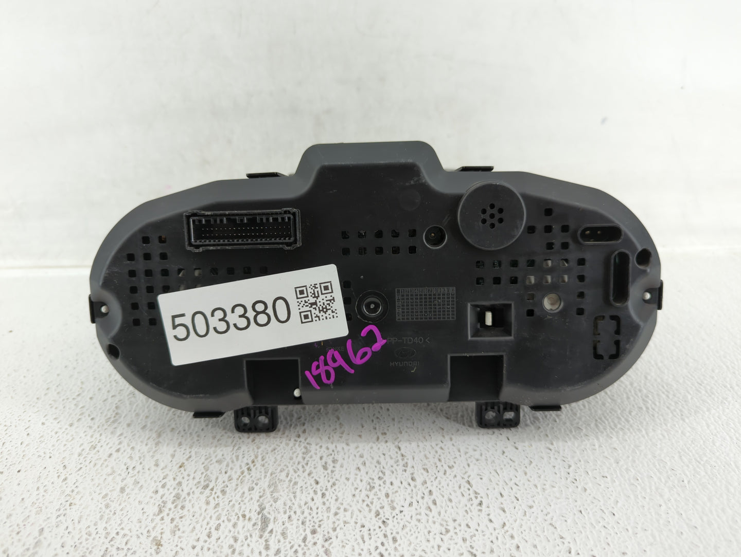 2014-2016 Hyundai Genesis Instrument Cluster Speedometer Gauges P/N:94031-2M320 Fits Fits 2014 2015 2016 OEM Used Auto Parts