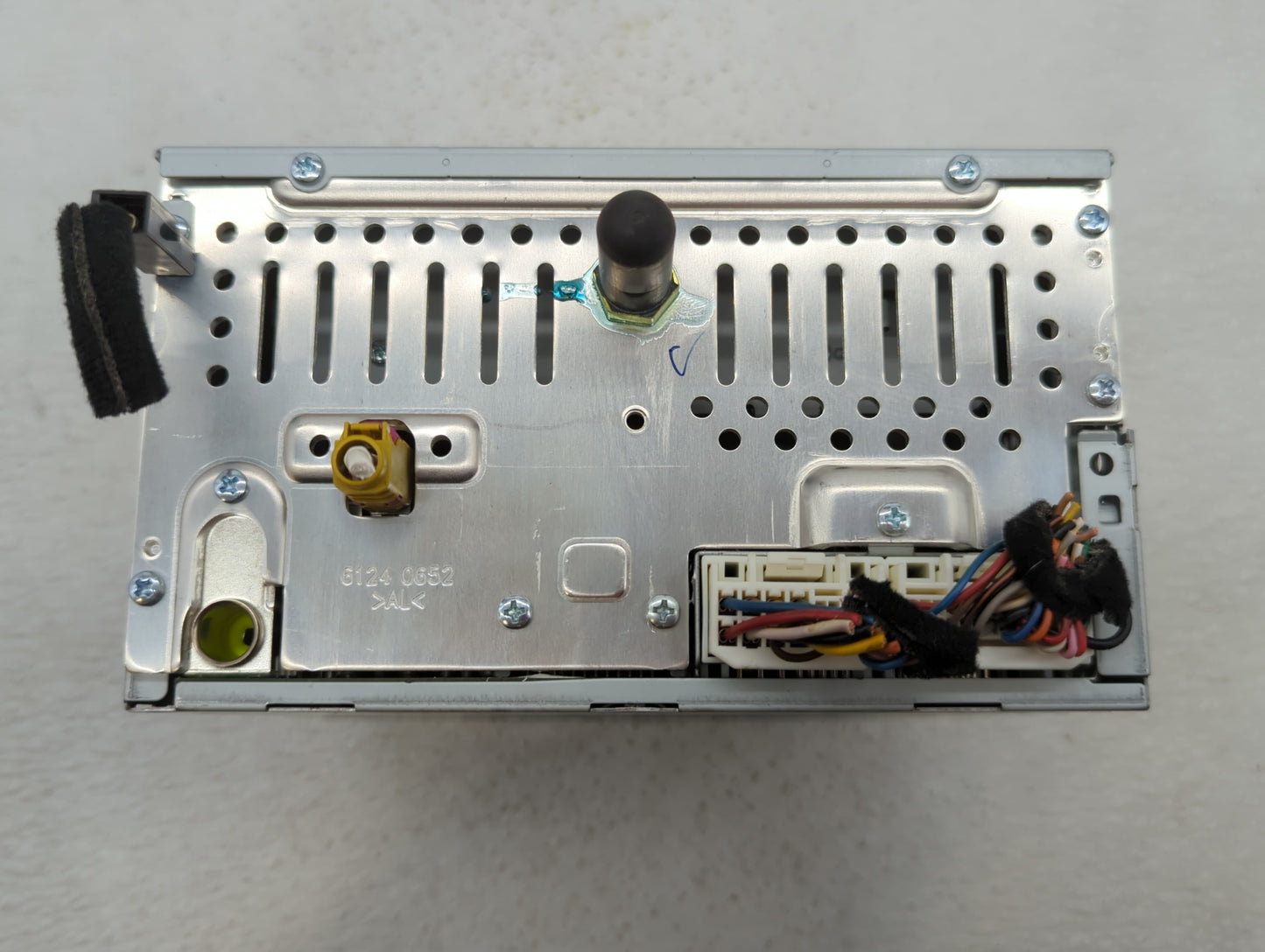 2014-2015 Hyundai Genesis Radio AM FM Cd Player Receiver Replacement P/N:96180-2M118YHG Fits Fits 2014 2015 OEM Used Auto Pa