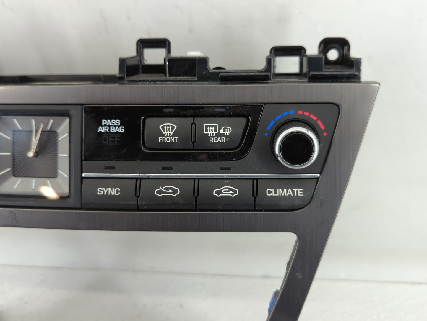 2015-2016 Hyundai Genesis Climate Control Module Temperature AC/Heater Replacement P/N:97250-B1XXX Fits Fits 2015 2016 2017 