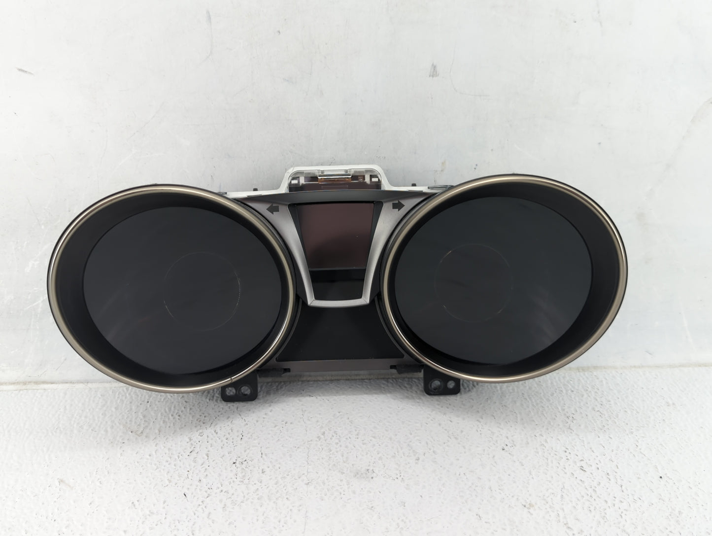 2014-2016 Hyundai Genesis Instrument Cluster Speedometer Gauges P/N:94031-2M320 Fits Fits 2014 2015 2016 OEM Used Auto Parts