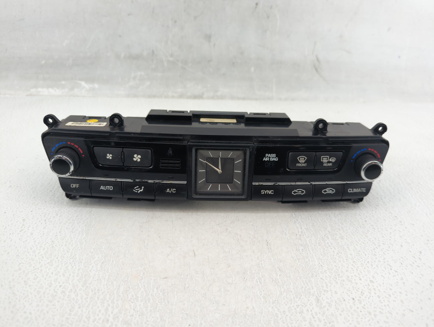 2015-2016 Hyundai Genesis Climate Control Module Temperature AC/Heater Replacement P/N:97250B1150 97250-B1XXX Fits OEM Used 