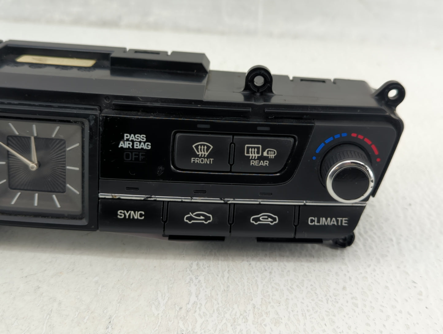 2015-2016 Hyundai Genesis Climate Control Module Temperature AC/Heater Replacement P/N:97250B1150 97250-B1XXX Fits OEM Used 