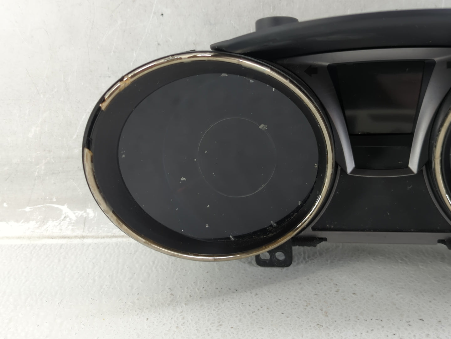 2014-2016 Hyundai Genesis Instrument Cluster Speedometer Gauges P/N:94031-2M320 Fits Fits 2014 2015 2016 OEM Used Auto Parts