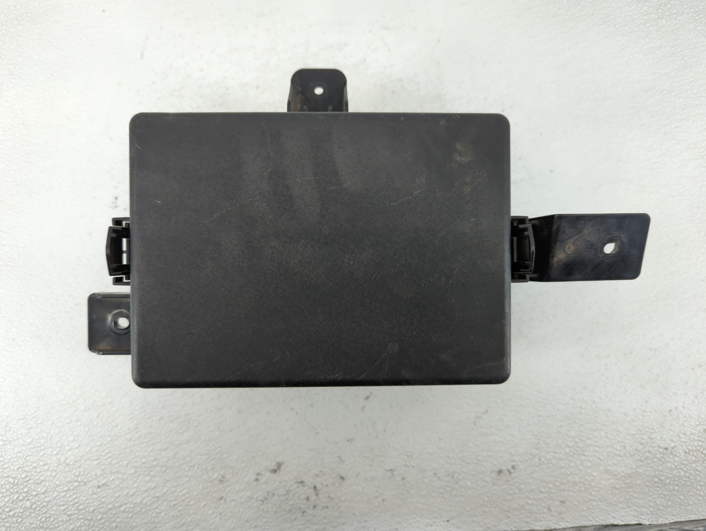 2013-2015 Hyundai Genesis Fusebox Fuse Box Panel Relay Module P/N:N91264-2M552 Fits Fits 2013 2014 2015 OEM Used Auto Parts 