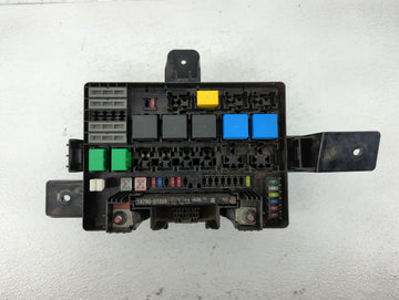 2013-2015 Hyundai Genesis Fusebox Fuse Box Panel Relay Module P/N:N91264-2M552 Fits Fits 2013 2014 2015 OEM Used Auto Parts