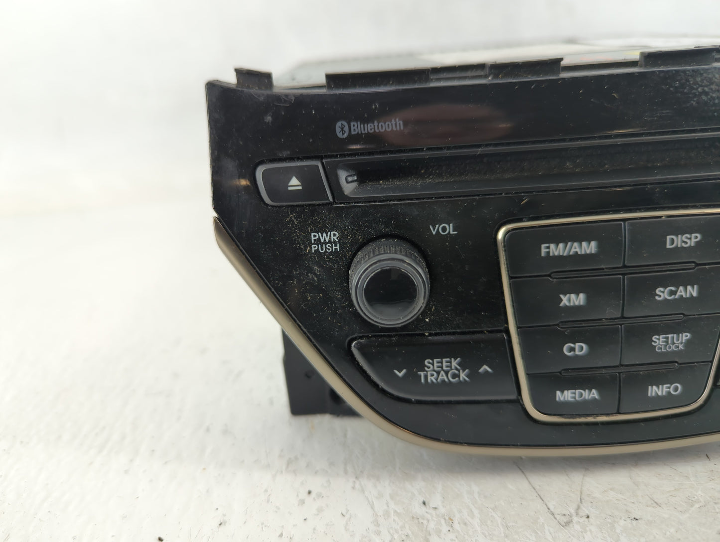 2013-2015 Hyundai Genesis Am Fm Cd Player Radio Receiver - Oemusedautoparts1.com