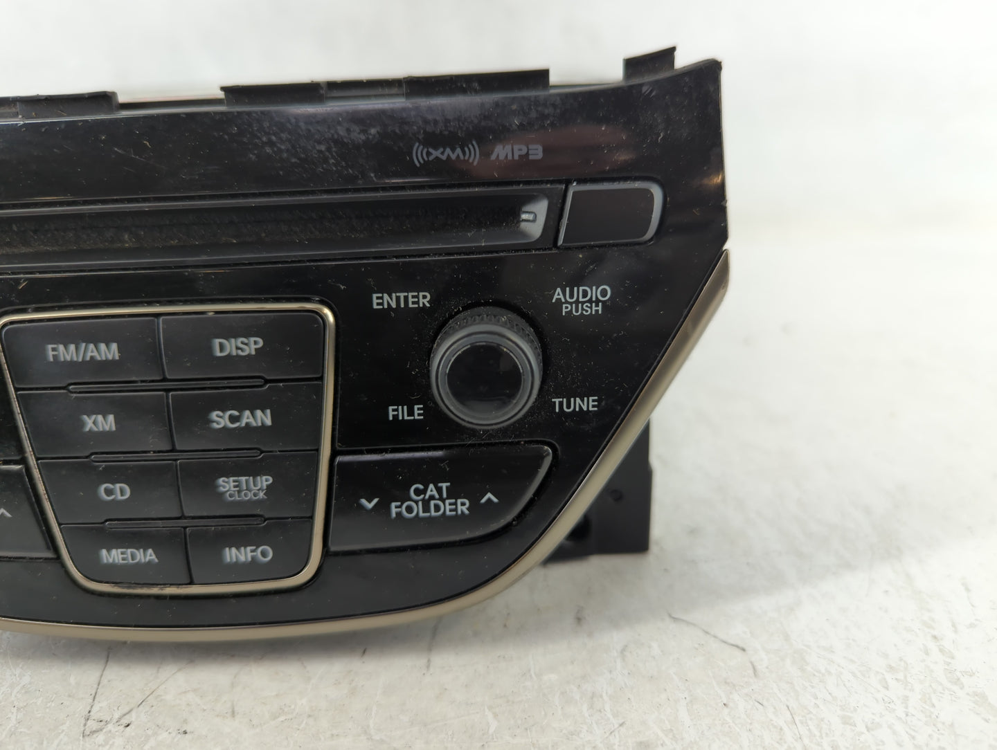 2013-2015 Hyundai Genesis Am Fm Cd Player Radio Receiver - Oemusedautoparts1.com