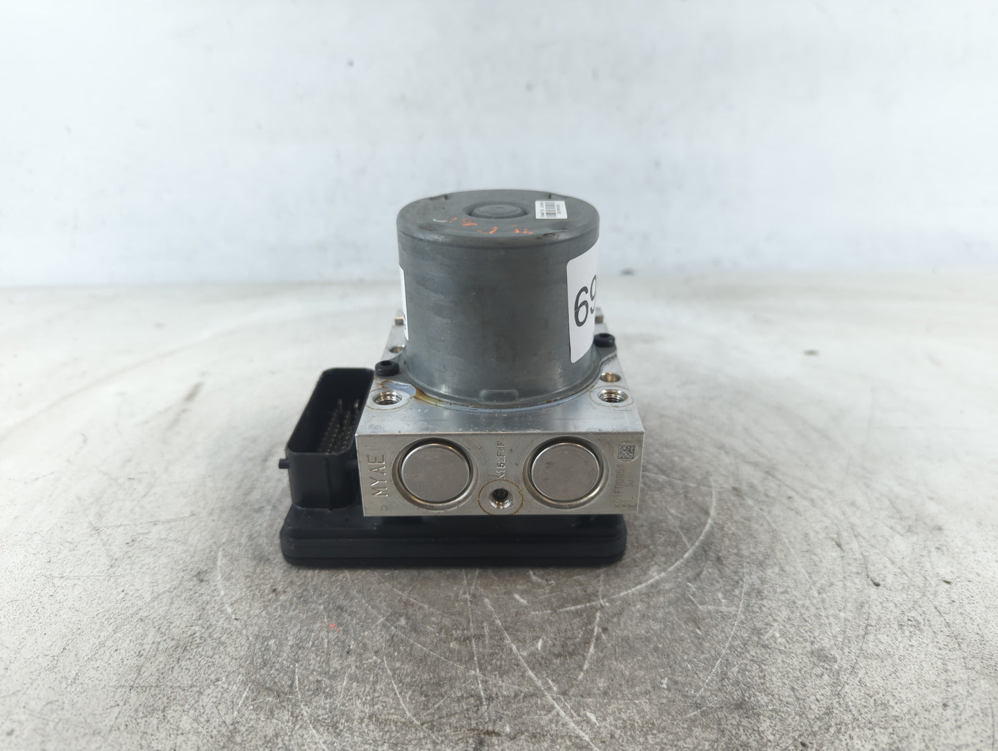 2015-2016 Hyundai Genesis ABS Pump Control Module Replacement P/N:58920-B1130 Fits Fits 2015 2016 2017 OEM Used Auto Parts -