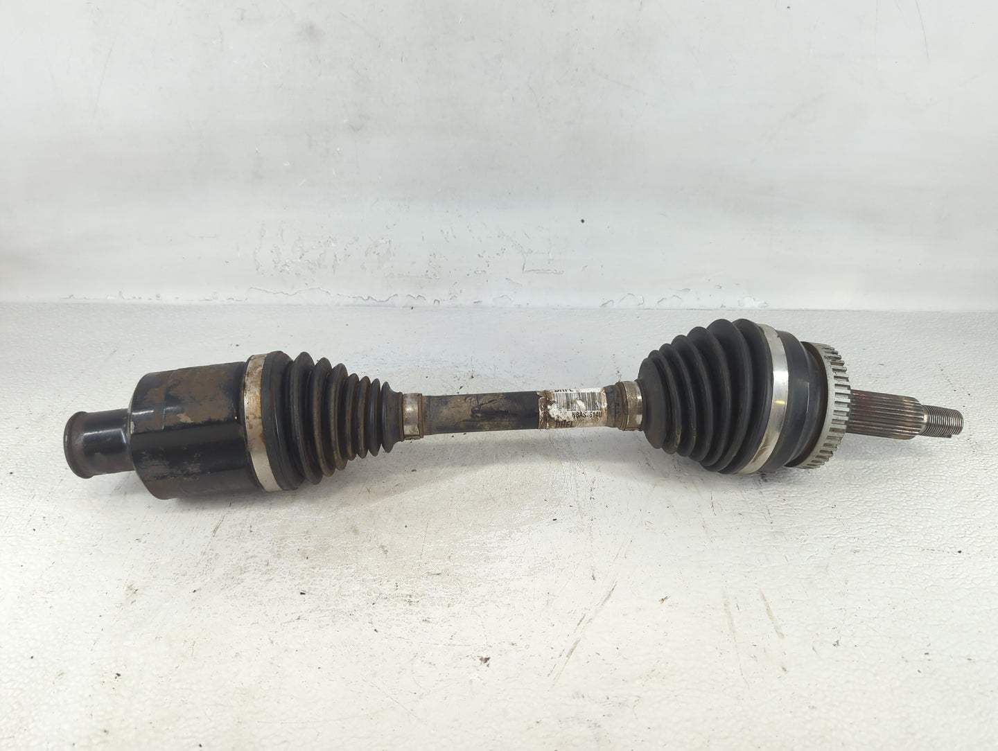 2015-2016 Hyundai Genesis Axle Shaft Front Driver Cv C/v - Oemusedautoparts1.com