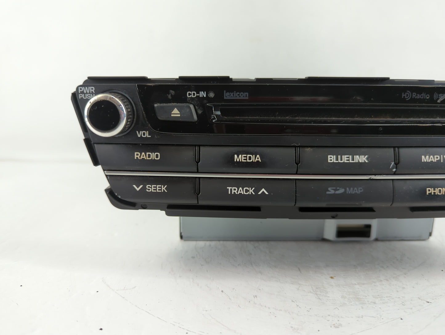 2015-2015 Hyundai Genesis Am Fm Cd Player Radio Receiver - Oemusedautoparts1.com